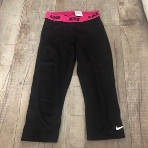 Nike leggings, dry fit, capris